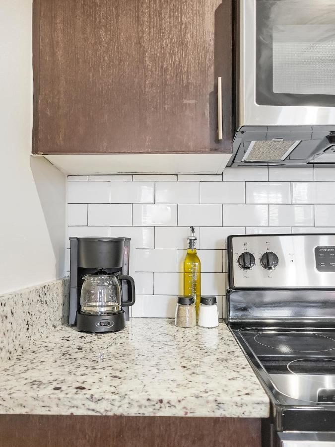 Getaway Apartment Near Beaches And Airport Tampa Exterior foto